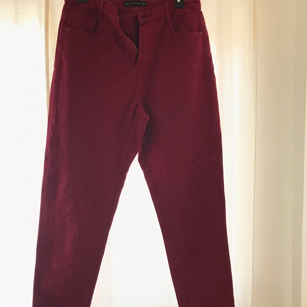 Cropped Hight Rise Mom Jeans